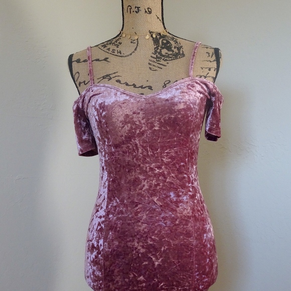 Bear Dance Dresses & Skirts - Bear Dance Mauve Pink Velour Cold Shoulder Bodycon Short Mini Party Dress Size S